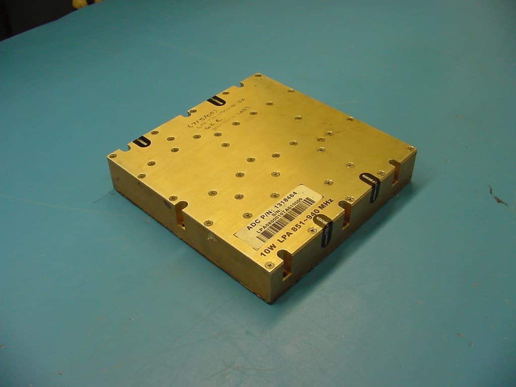 Amplifier (Digivance Street Coverage Solution) - FCC ID F8I-DSCSMR1A - ADC Telecommunications Inc (3)