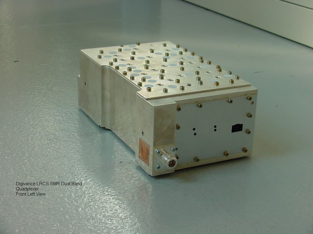 Amplifier (Digivance Street Coverage Solution) - FCC ID F8I-DSCSMR1A - ADC Telecommunications Inc (1)