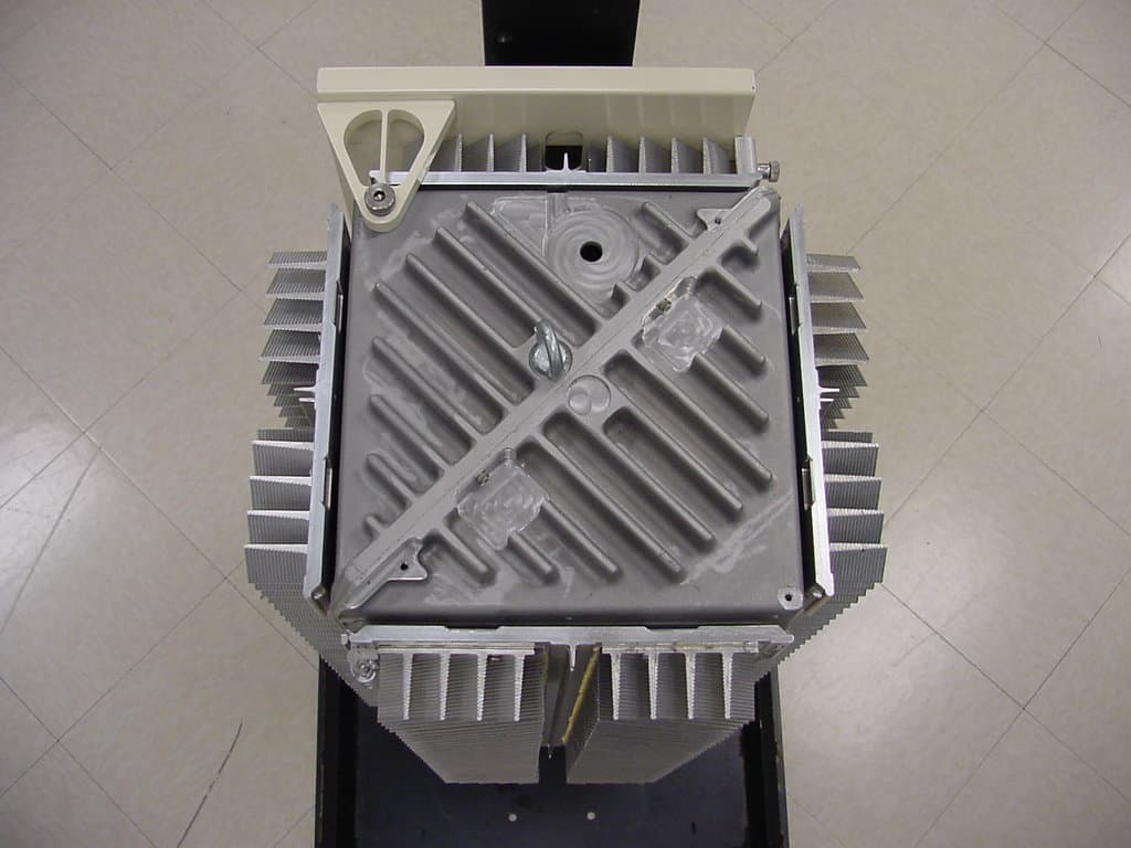 FlexWave� URH - SMR - FCC ID F8I-FWURHSMR2 - ADC Telecommunications Inc