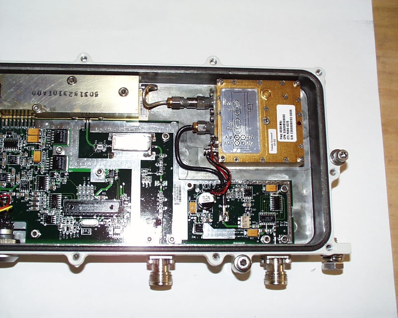 Alcatel 7390 LMDS Multiservice Broadband Wireless - FCC ID F9R39T28A03A22A - Alcatel Canada Inc (2)
