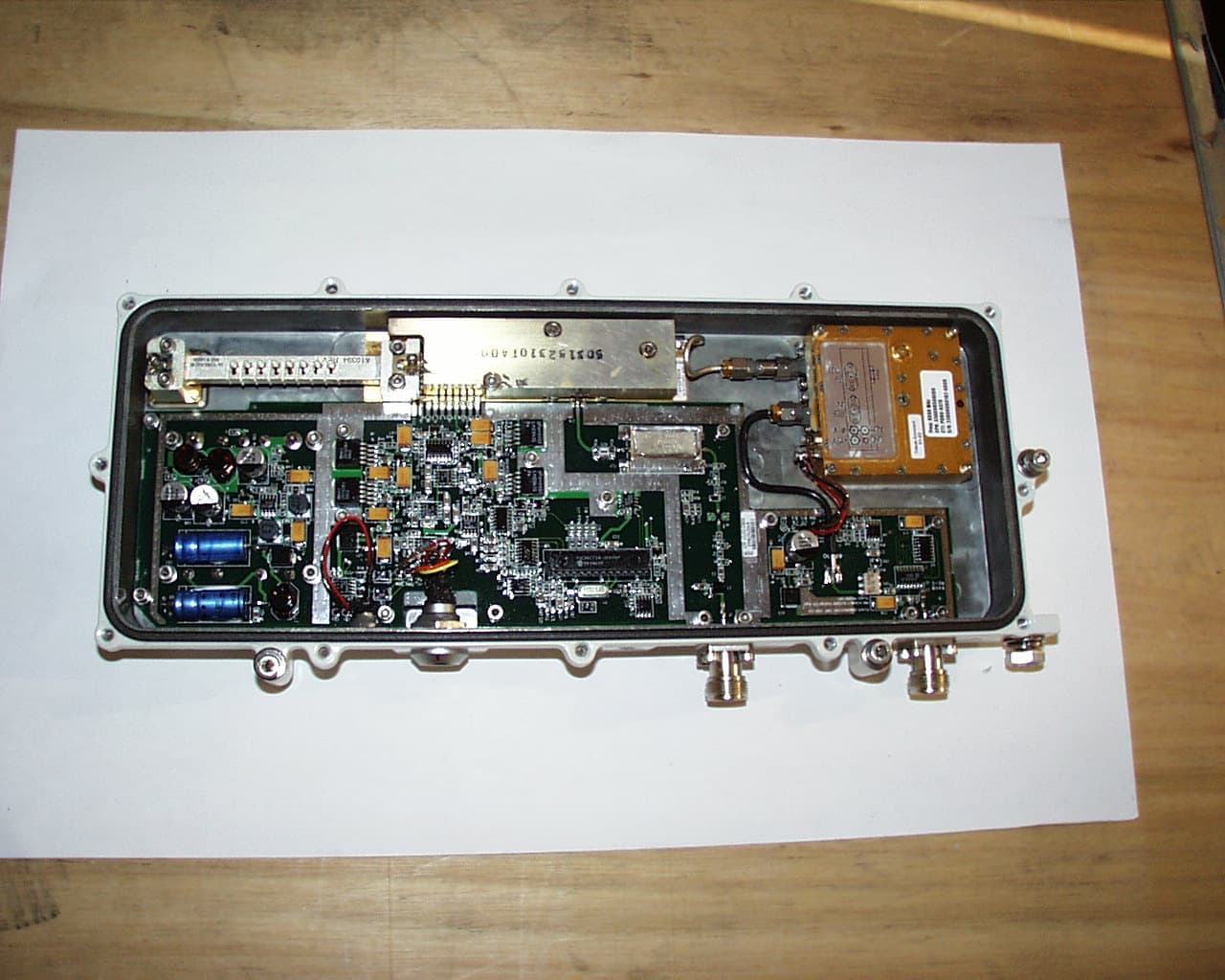 Alcatel 7390 LMDS Multiservice Broadband Wireless - FCC ID F9R39T28A03A22A - Alcatel Canada Inc (4)