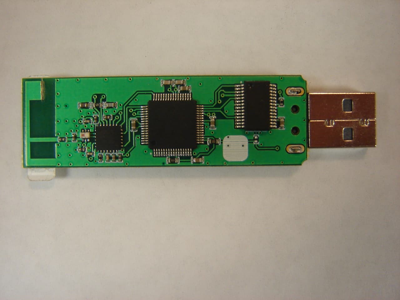 Low Power RF Transceiver Module USB240D - FCC ID FBRUSB240D - Fleetwood Group Inc