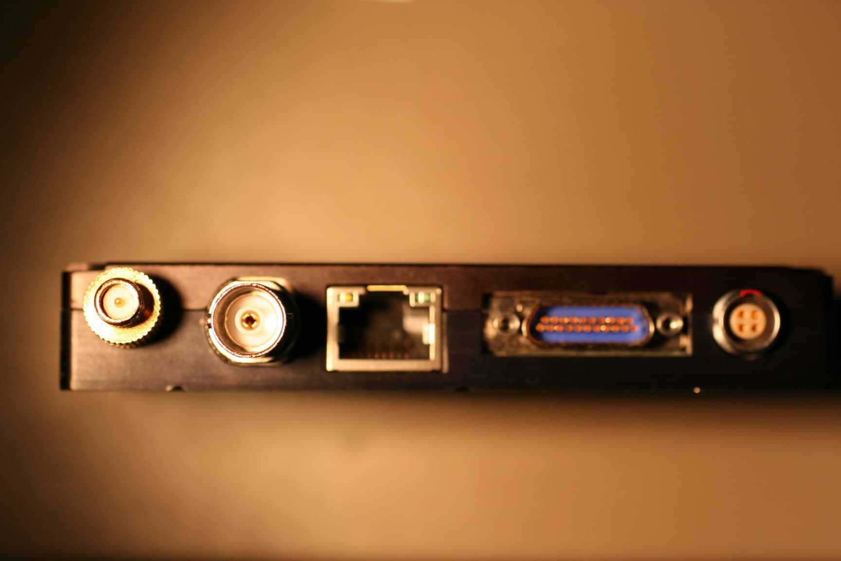 Compact HD/SD Digital Video Transmitter - FCC ID FC3HDT1000LS - Microwave Radio Communications LLC