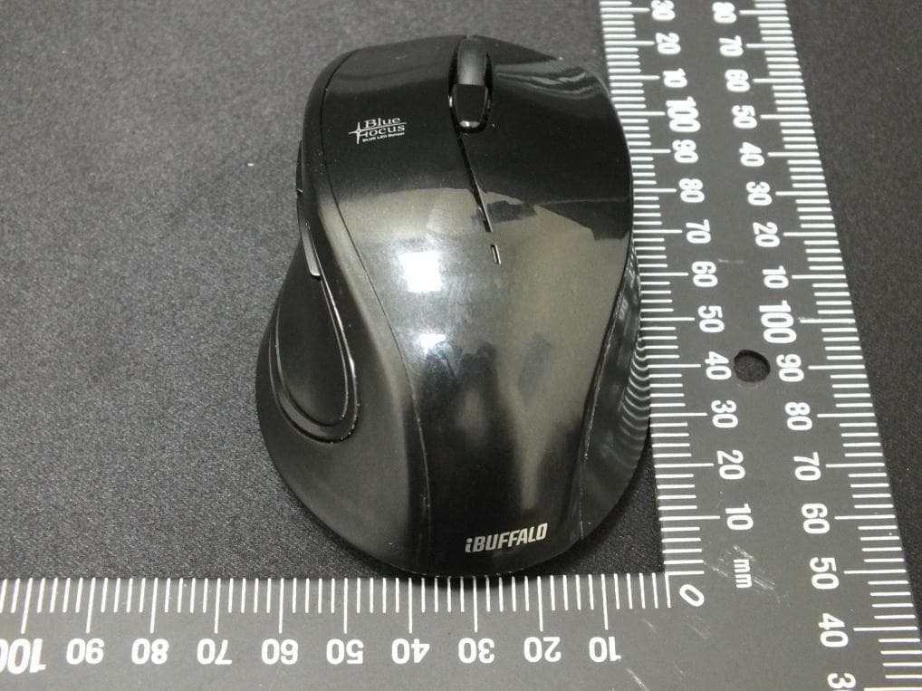 Blue LED wireless mouse - FCC ID FDI000000008 - BUFFALO INC.