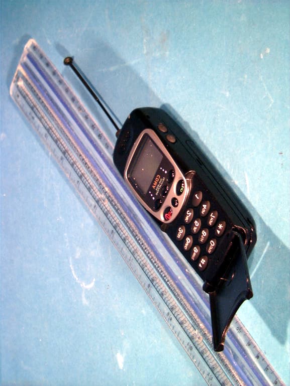 DUAL MODE PORTABLE CELLULAR PHONE (AMPS/CDMA) - FCC ID FFMLGC330W - LG Electronics, Inc. (1)
