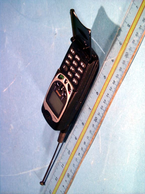 DUAL MODE CELLULAR PHONE (AMPS/CDMA) - FCC ID FFMLGC340W - LG Electronics, Inc. (2)