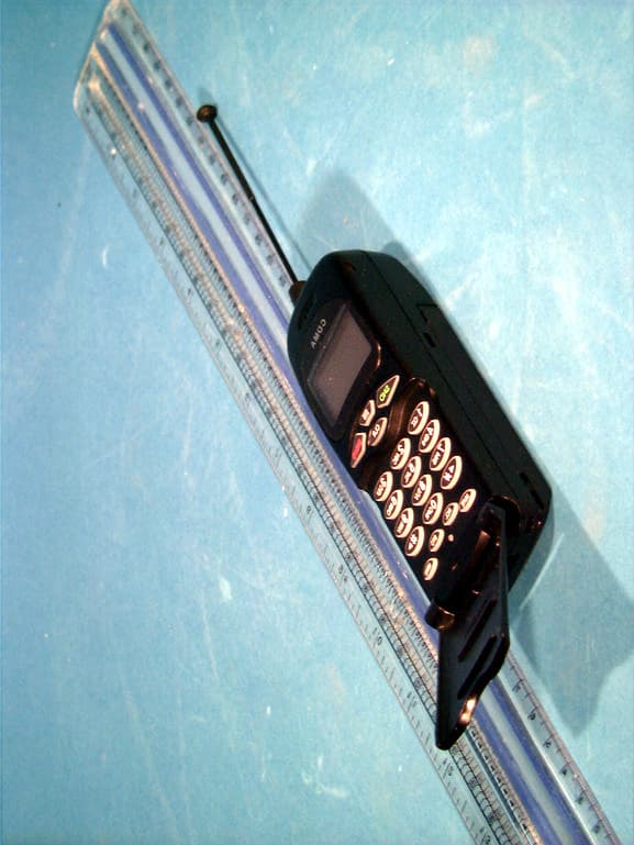 Cellular CDMA Phone (Single Mode) - FCC ID FFMLGC700W - LG Electronics, Inc. (2)
