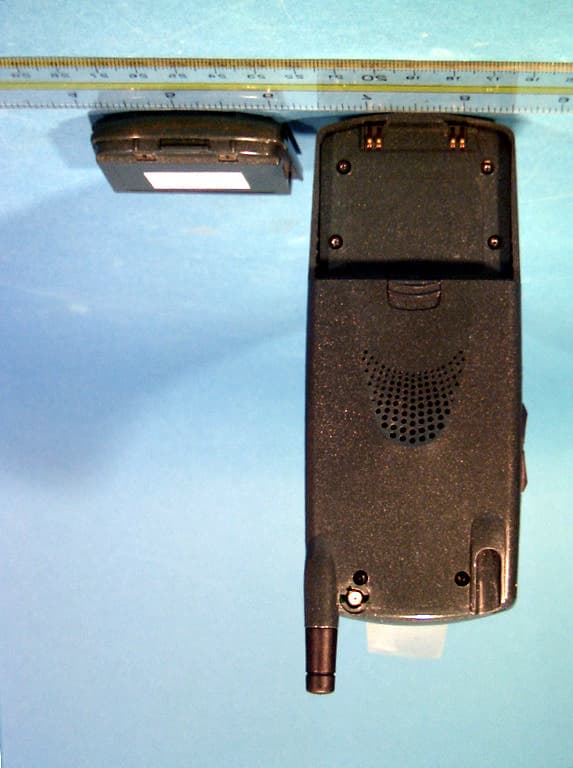Single-Band PCS CDMA Phone - FCC ID FFMLGI3000W - LG Electronics, Inc. (4)