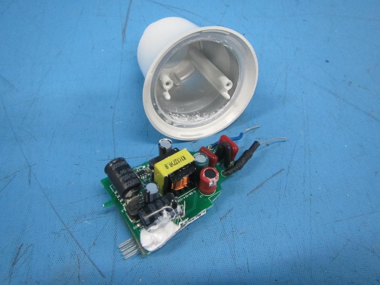 Self-ballasted LED lamp - FCC ID FHO-LED1924G9 - IKEA of Sweden AB (4)