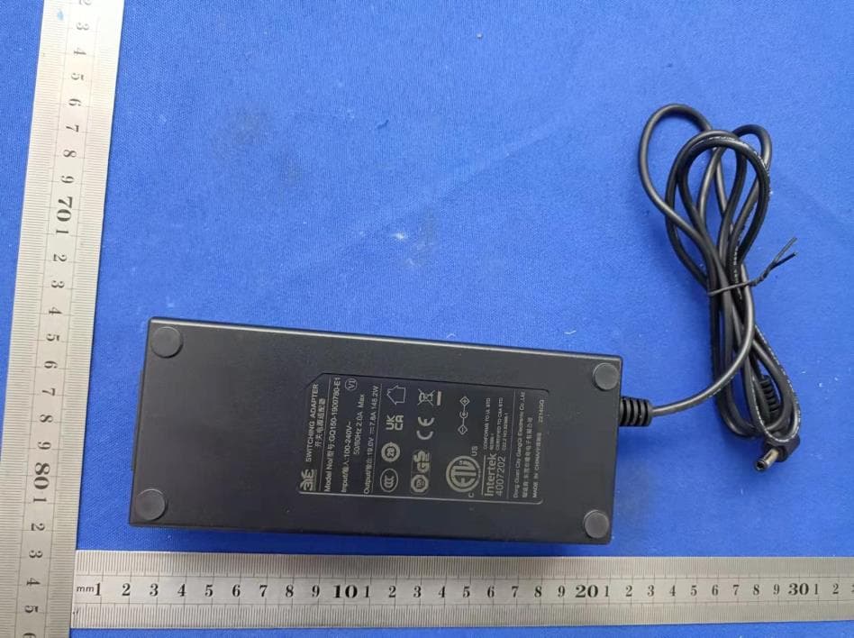 10-port USB-A/C and Wireless Charging Station - FCC ID FK3-AC-PW1R11-SX - SIIG Inc