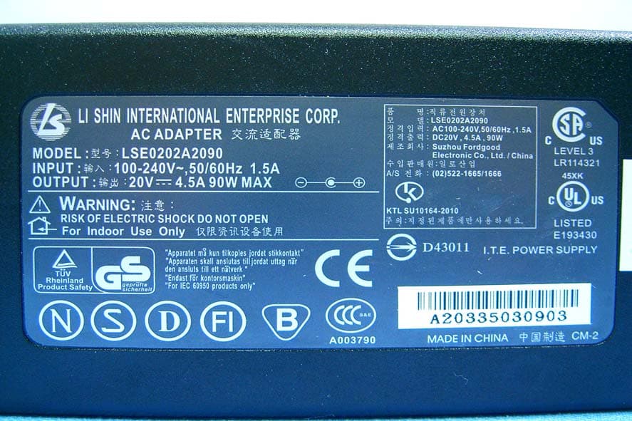 Notebook Computer W/802.11 b/g WLAN Built-In - FCC ID FKGR15B - Twinhead International Corporation