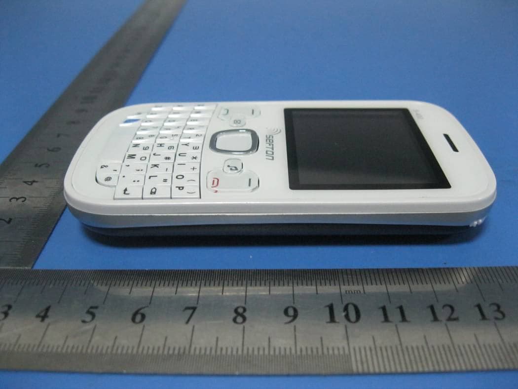 GSM Mobile Phone - FCC ID FPOSEFTONS400 - Grupo Sefton Tecnology (3)