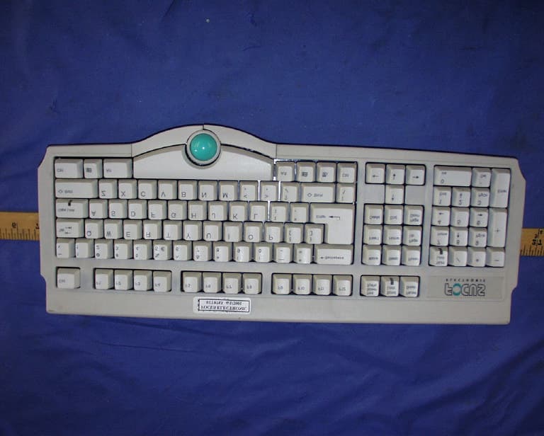 Wireless Keyboard - FCC ID FSQ010412 - Focus Electronic Co Ltd