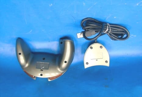 Wireless Game Pad - FCC ID FSUGG0004 - KYE SYSTEMS CORP.