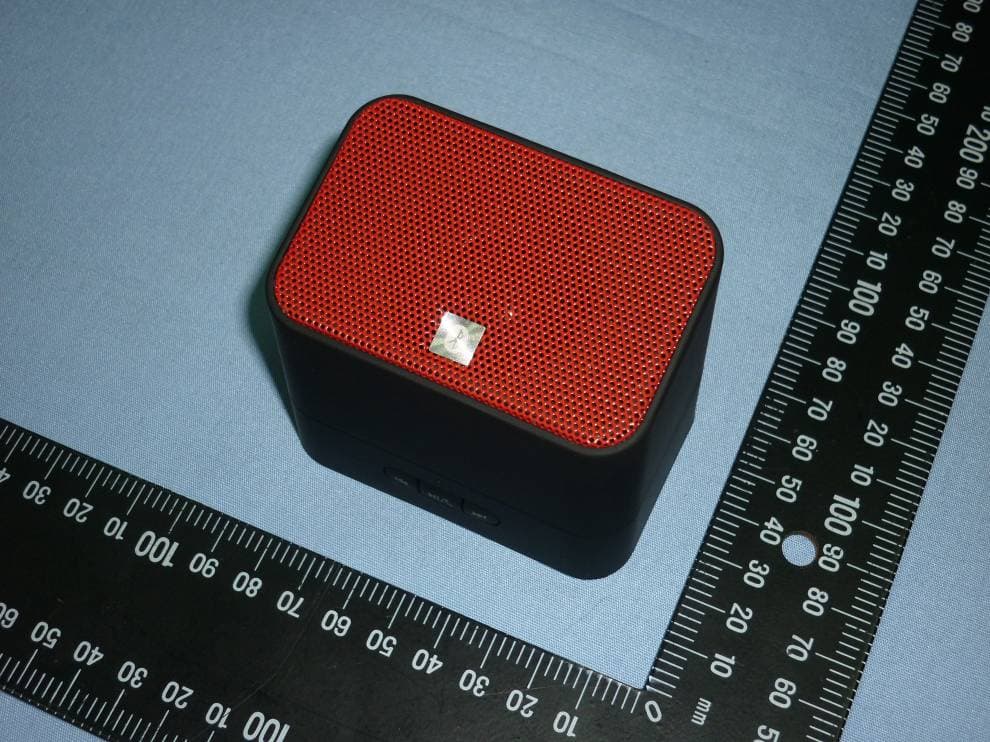 Portable Bluetooth Speaker(SP-905BT) - FCC ID FSUGG000U - KYE SYSTEMS CORP. (1)