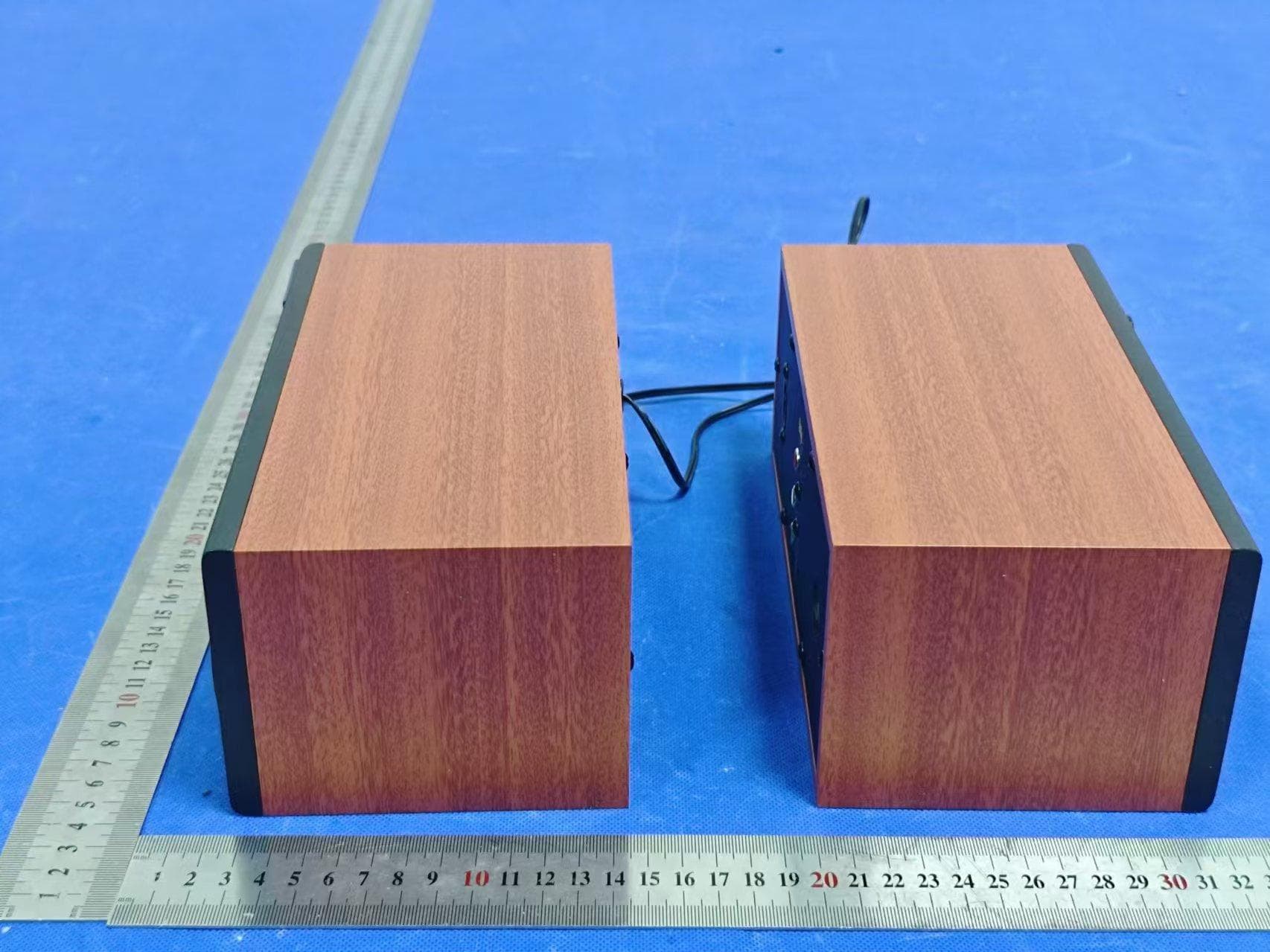 20 Watts Bluetooth Wood Speakers - FCC ID FSUGG00AB - KYE SYSTEMS CORP. (5)
