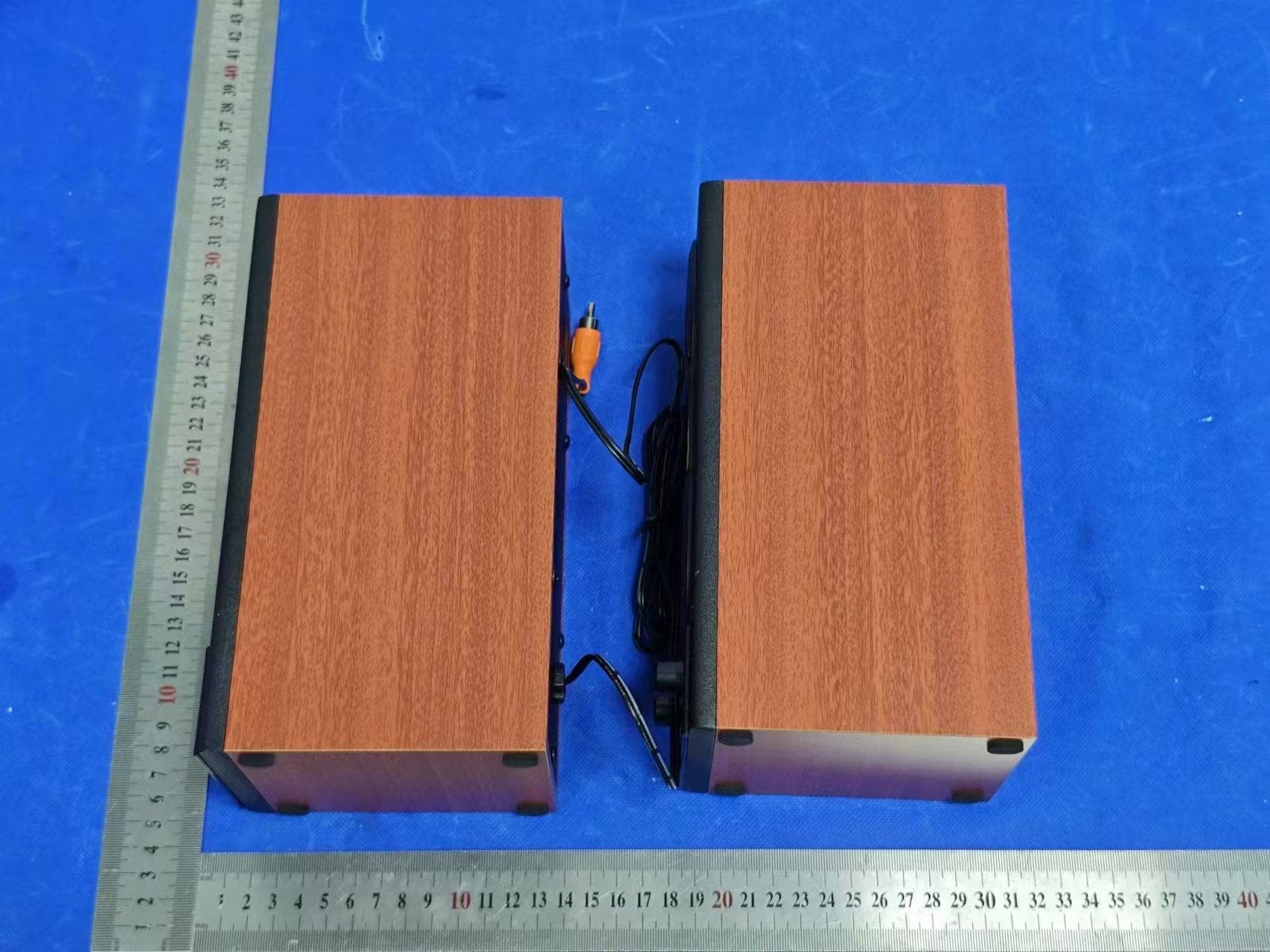 20 Watts Bluetooth Wood Speakers - FCC ID FSUGG00AB - KYE SYSTEMS CORP. (3)
