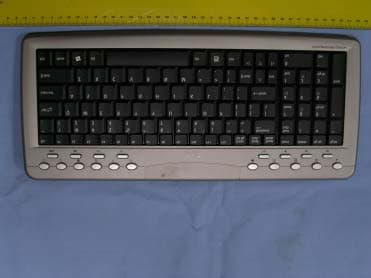 WIRELESS KEYBOARD - FCC ID FSUGKZGM - KYE SYSTEMS CORP. (1)
