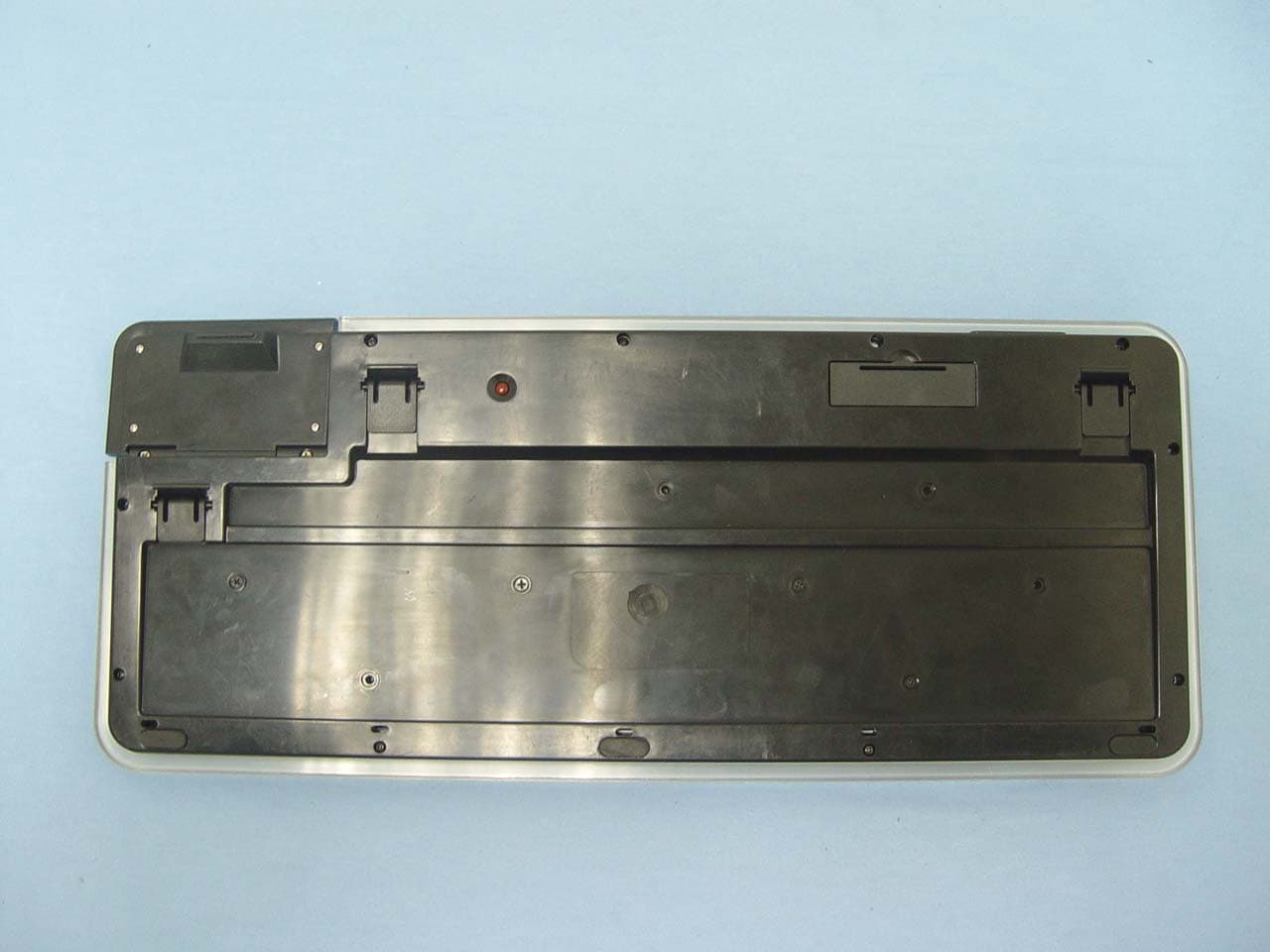 SlimStar 820 Solargizer - FCC ID FSUGKZGY - KYE SYSTEMS CORP. (4)