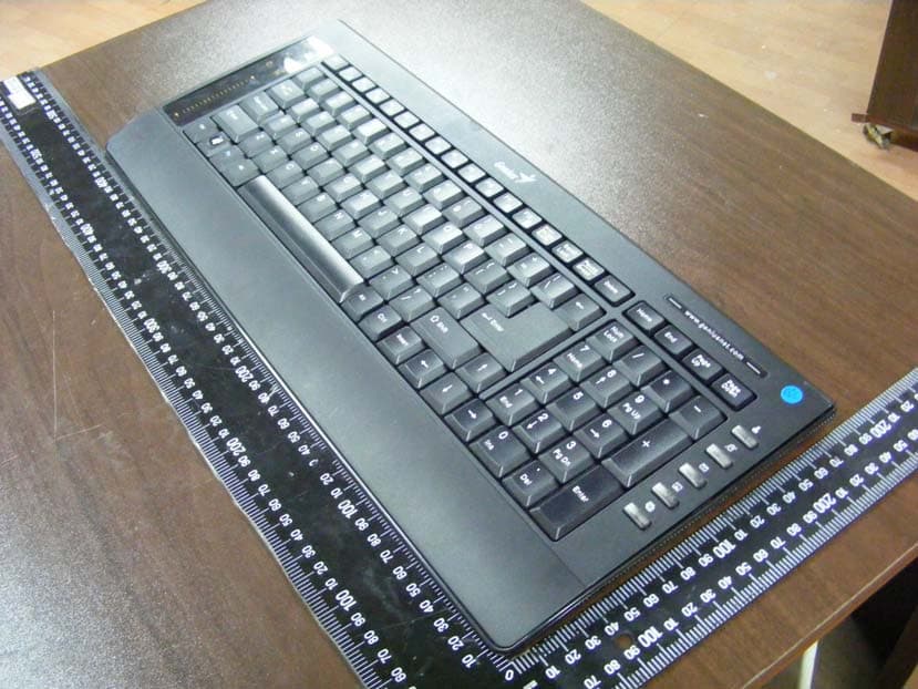 wireless keyboard for PCs - FCC ID FSUGKZHE - KYE SYSTEMS CORP. (2)