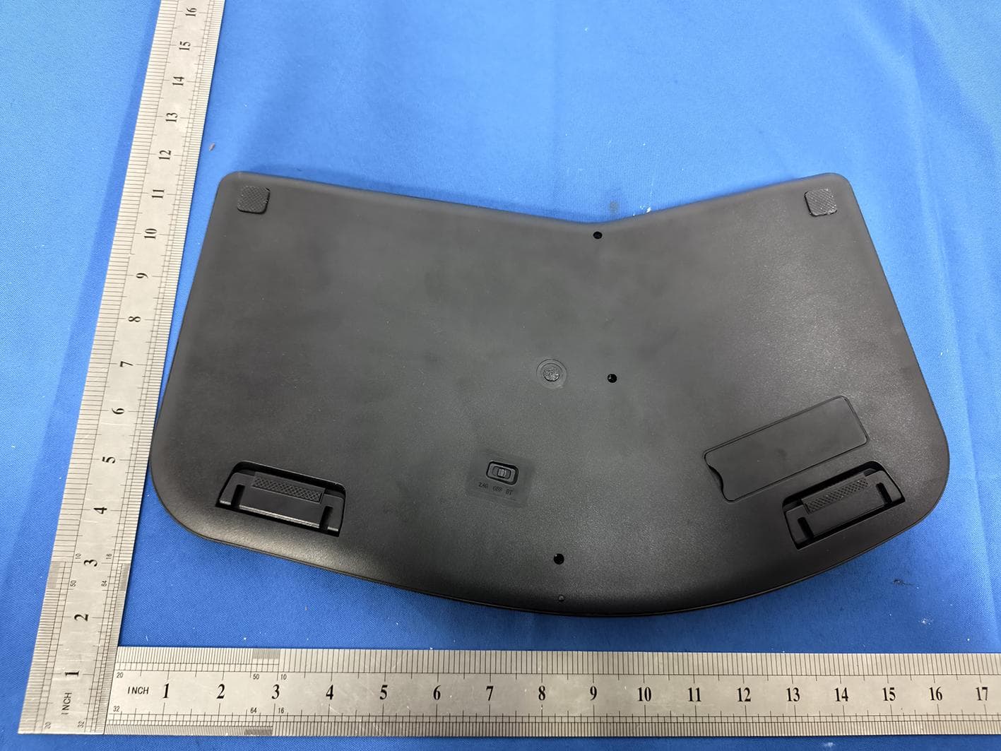 Wireless Keyboard - FCC ID FSUGKZI2 - KYE SYSTEMS CORP. (2)