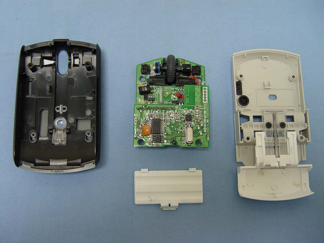 Traveler 915 - FCC ID FSUGMZHN - KYE SYSTEMS CORP. (3)