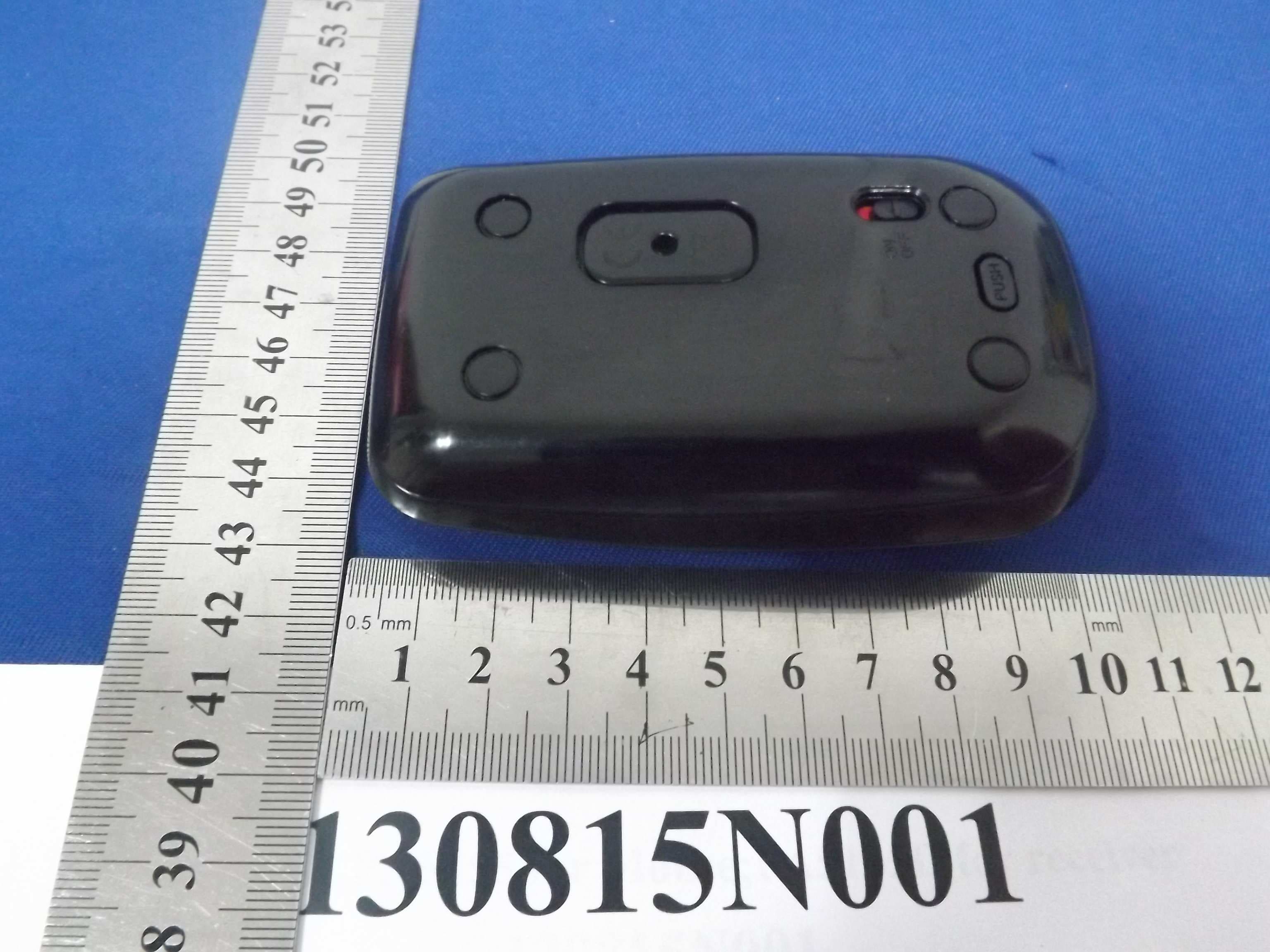 2.4GHz Blue LED Wireless Optical Mouse W30 - FCC ID FSUGMZL1 - KYE SYSTEMS CORP. (1)