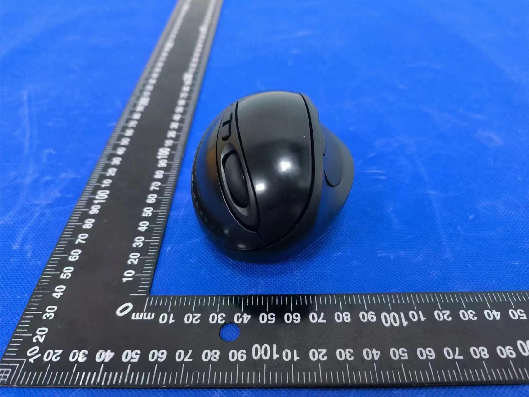Wireless Mouse - FCC ID FSUGMZMI - KYE SYSTEMS CORP. (5)