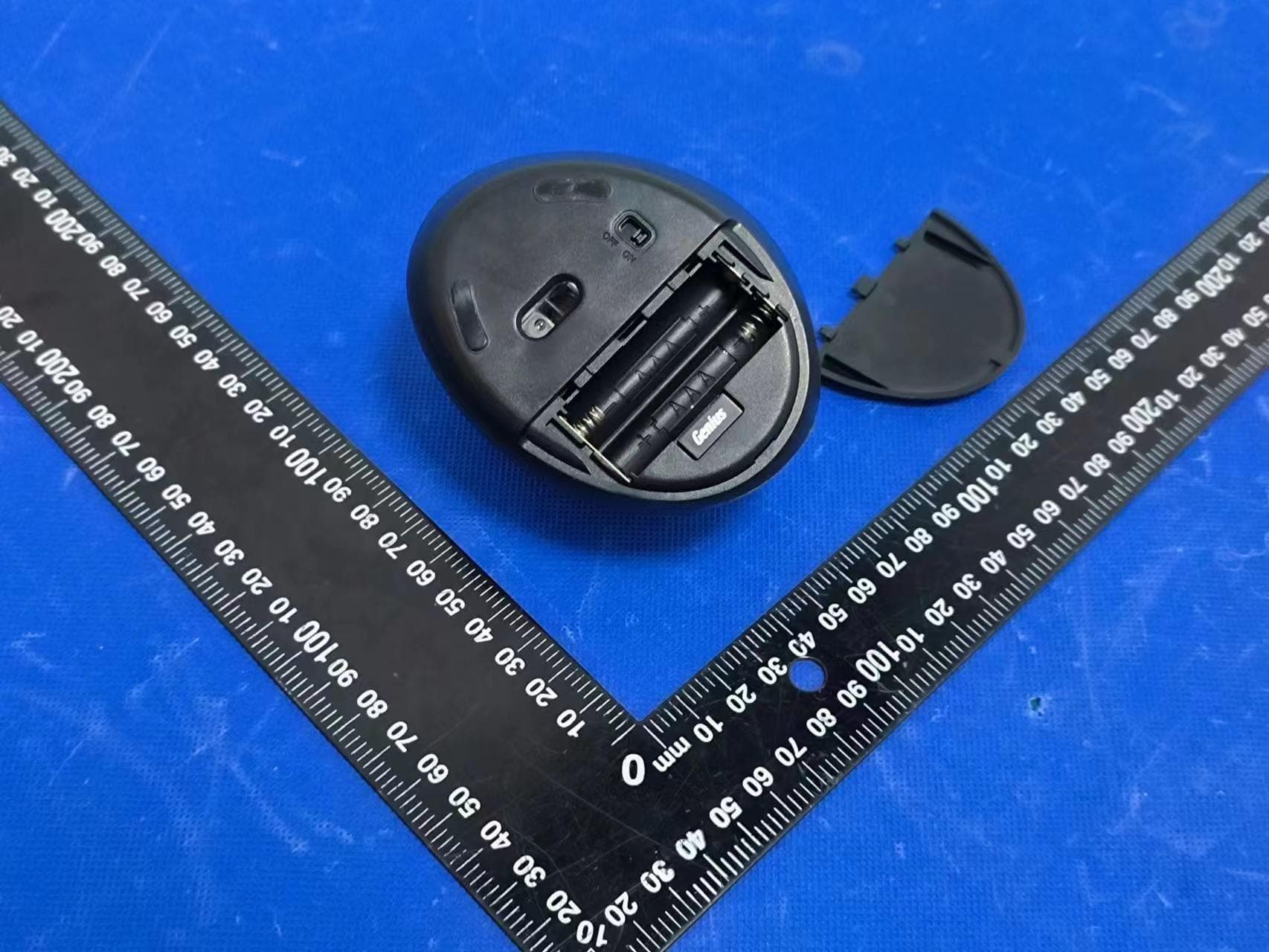 Wireless Mouse - FCC ID FSUGMZMI - KYE SYSTEMS CORP. (2)
