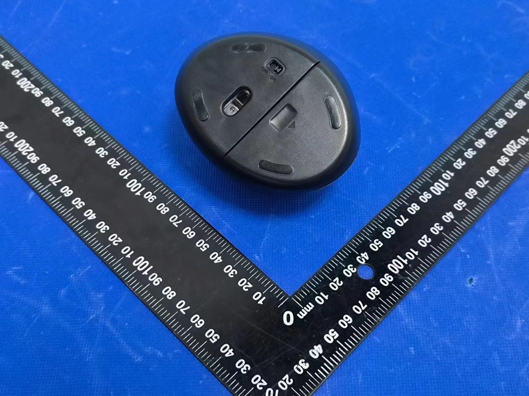 Wireless Mouse - FCC ID FSUGMZMI - KYE SYSTEMS CORP.