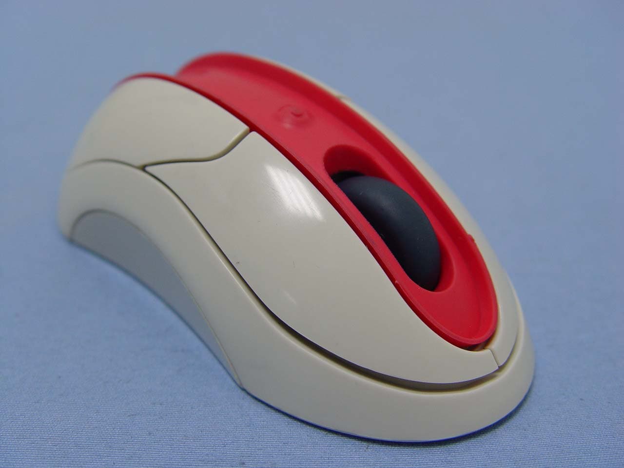 Optical Mouse - FCC ID FSUKM001 - KYE SYSTEMS CORP. (1)