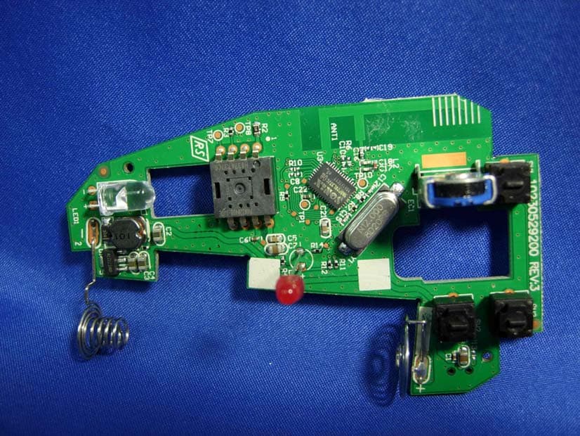 Wireless Mouse - FCC ID FSUKM015 - KYE SYSTEMS CORP. (1)