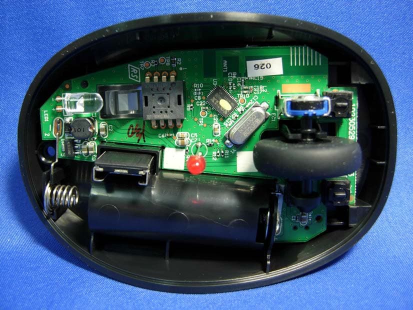 Wireless Mouse - FCC ID FSUKM015 - KYE SYSTEMS CORP. (4)