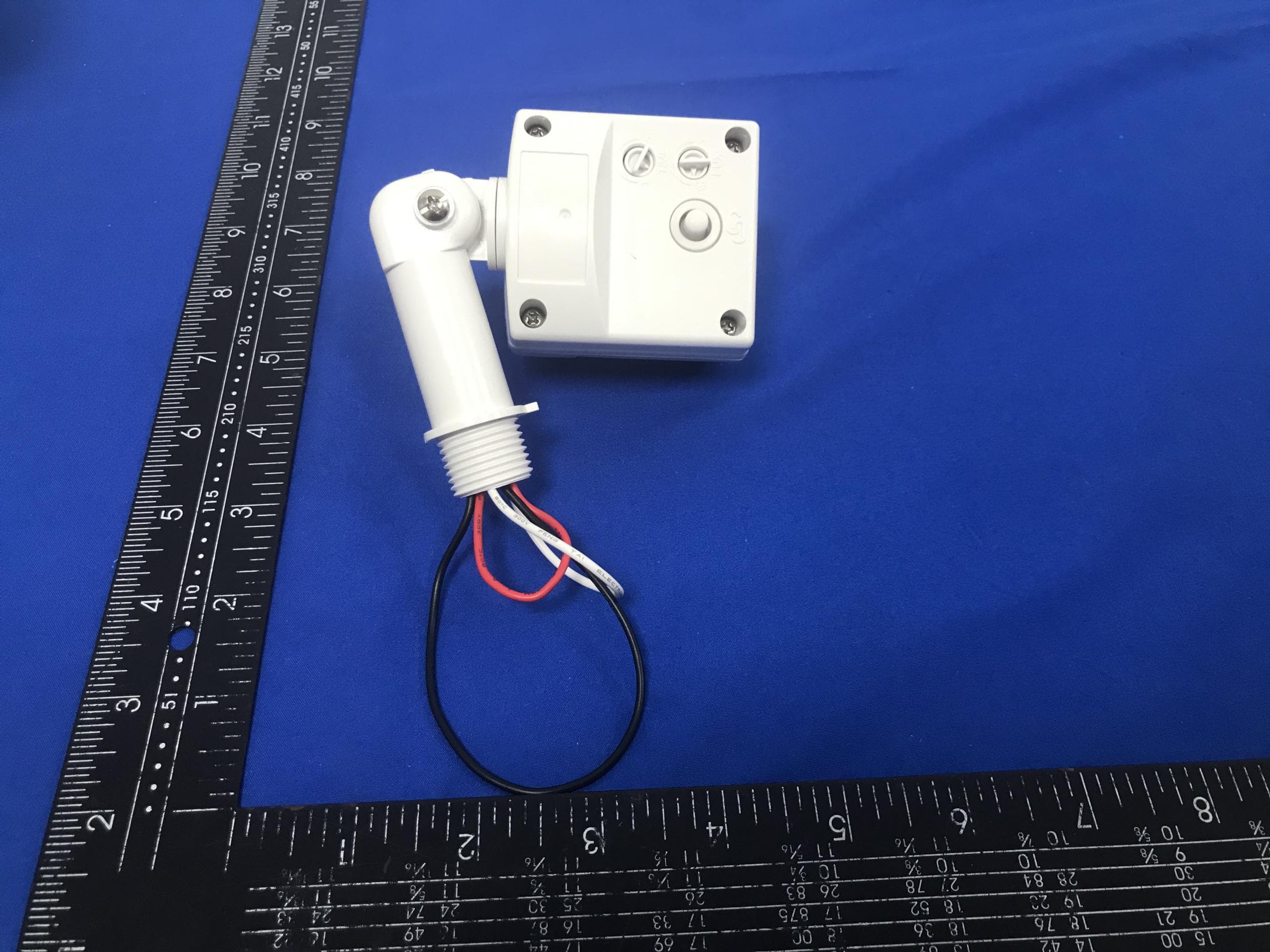 Z-Wave PIR Module for floodlight - FCC ID FU5ES163-1 - Everspring Industry Co Ltd