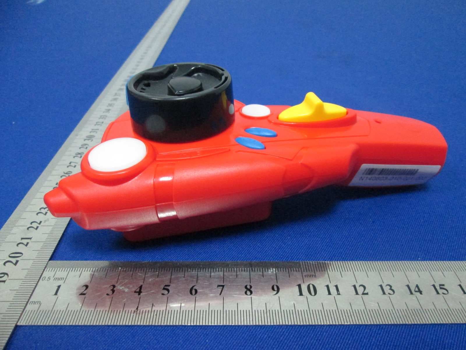 Switch & Go Dinos Turbo - Bronco The RC Triceratops TM - FCC ID G2R-1548 - VTech Electronics Limited (2)