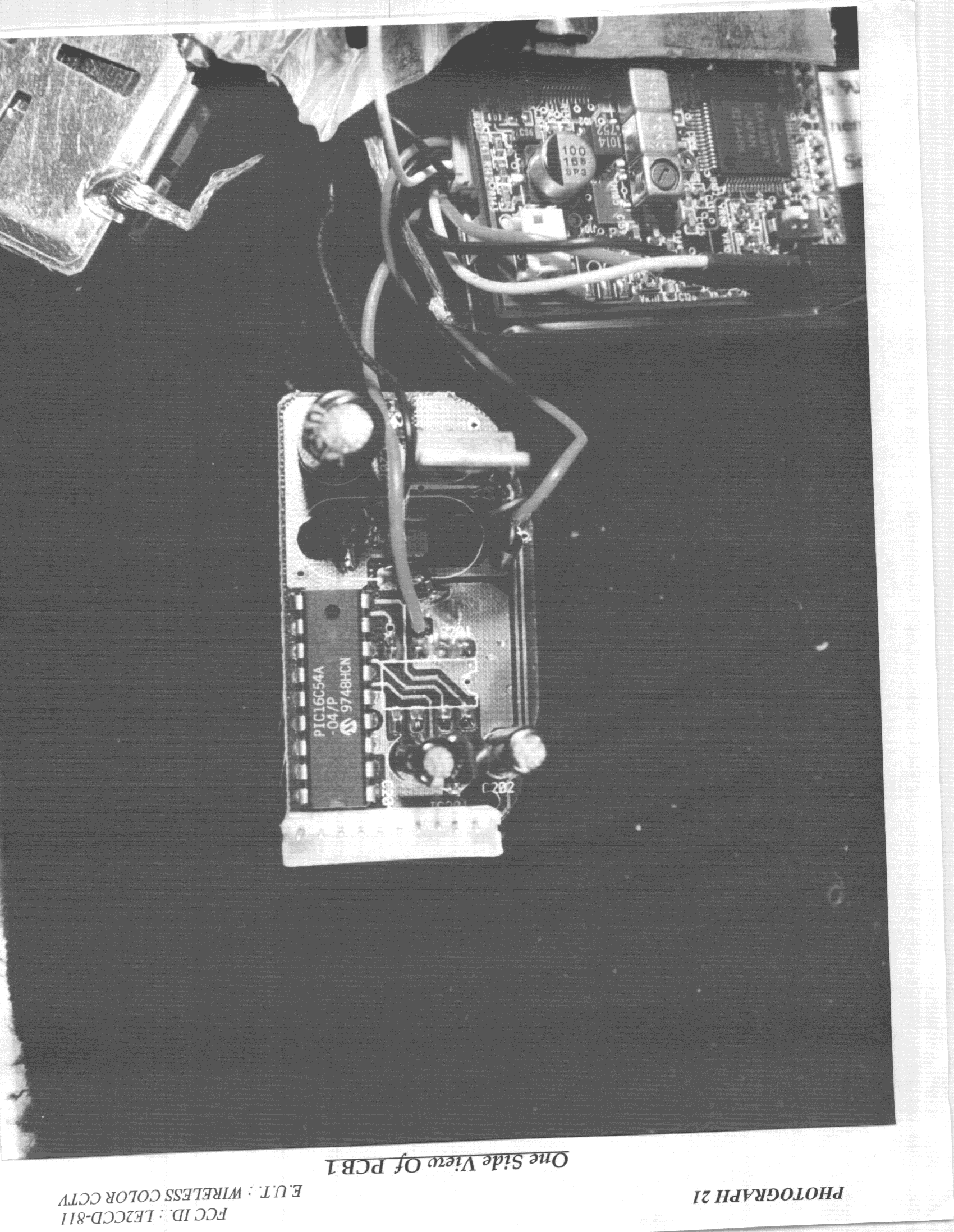Notebook Computer, 300 MHz Pentium II with 15" LCD Display - FCC ID G3LMRA-2000 - Dual Technology Corporation (4)