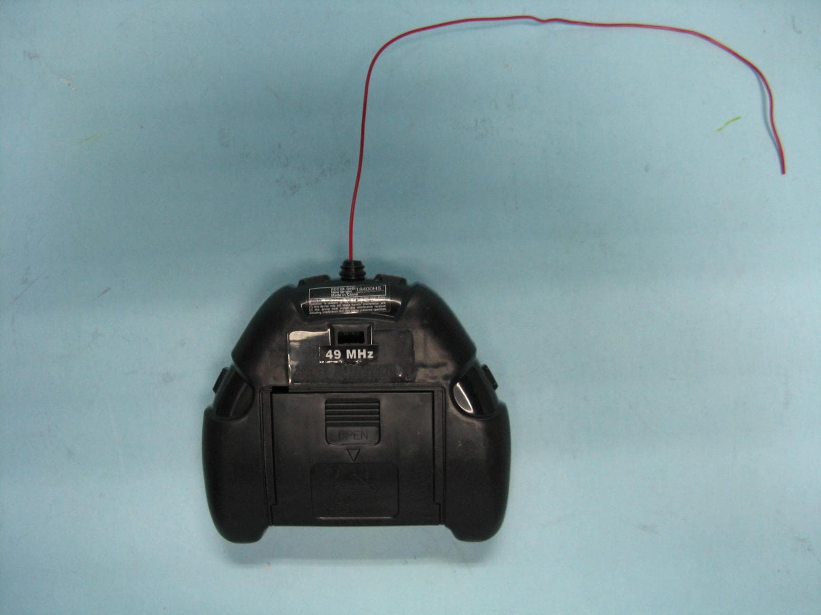 RC Toy Transmitter - FCC ID G6D18400HS - New Bright Industrial Co Ltd (2)