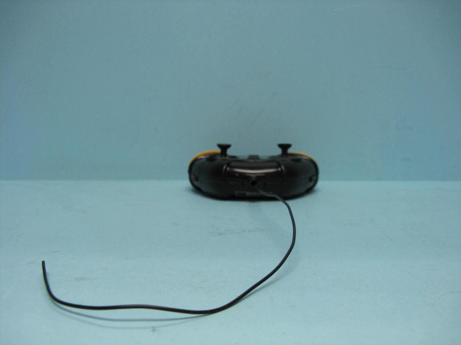 RC Toy Transmitter - FCC ID G6D1840HS - New Bright Industrial Co Ltd (5)