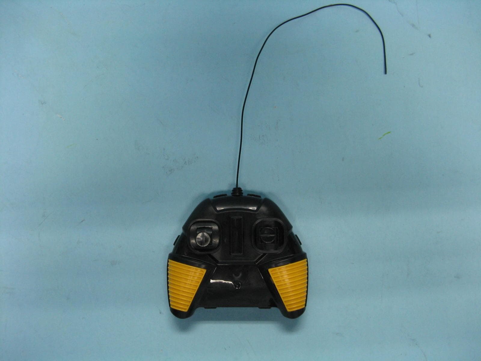 RC Toy Transmitter - FCC ID G6D1840HS - New Bright Industrial Co Ltd