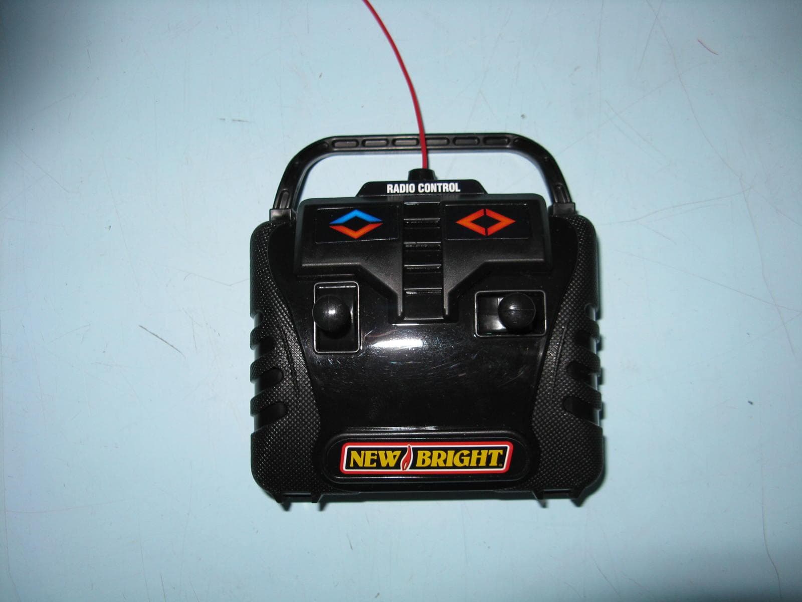 RC Toy Transmitter - FCC ID G6D2022HKW - New Bright Industrial Co Ltd
