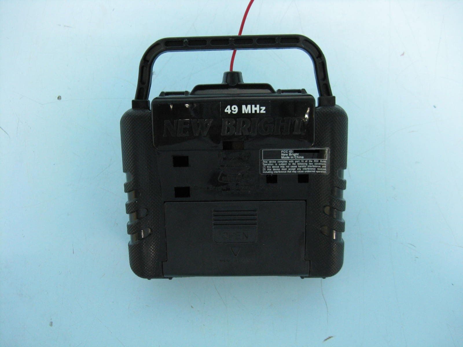 RC Toy Transmitter - FCC ID G6D2022HKW - New Bright Industrial Co Ltd (2)