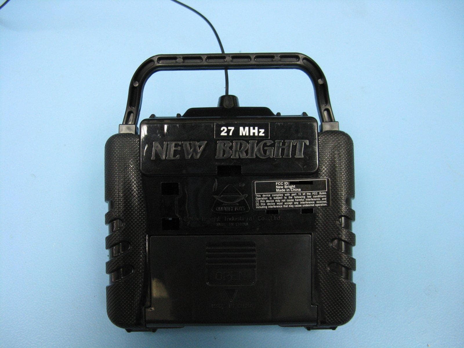 RC Toy Transmitter - FCC ID G6D202HKW - New Bright Industrial Co Ltd