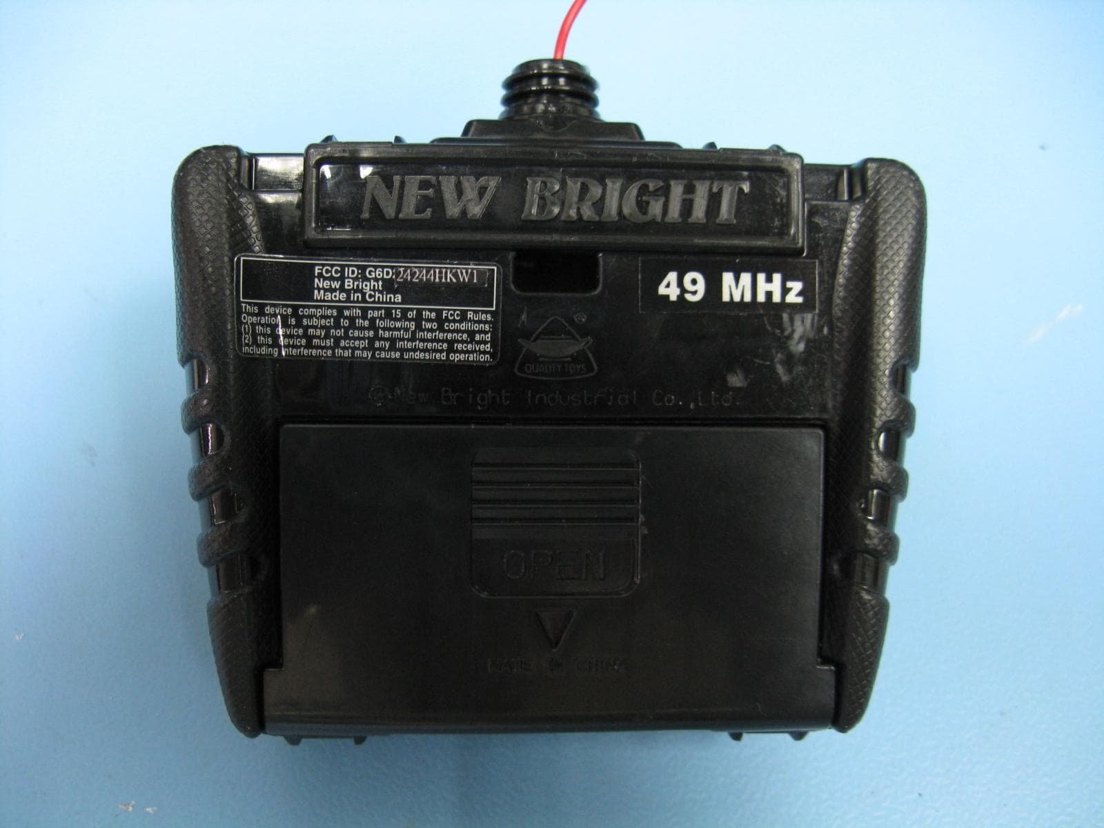 RC Toy Transmitter - FCC ID G6D24244HKW1 - New Bright Industrial Co Ltd