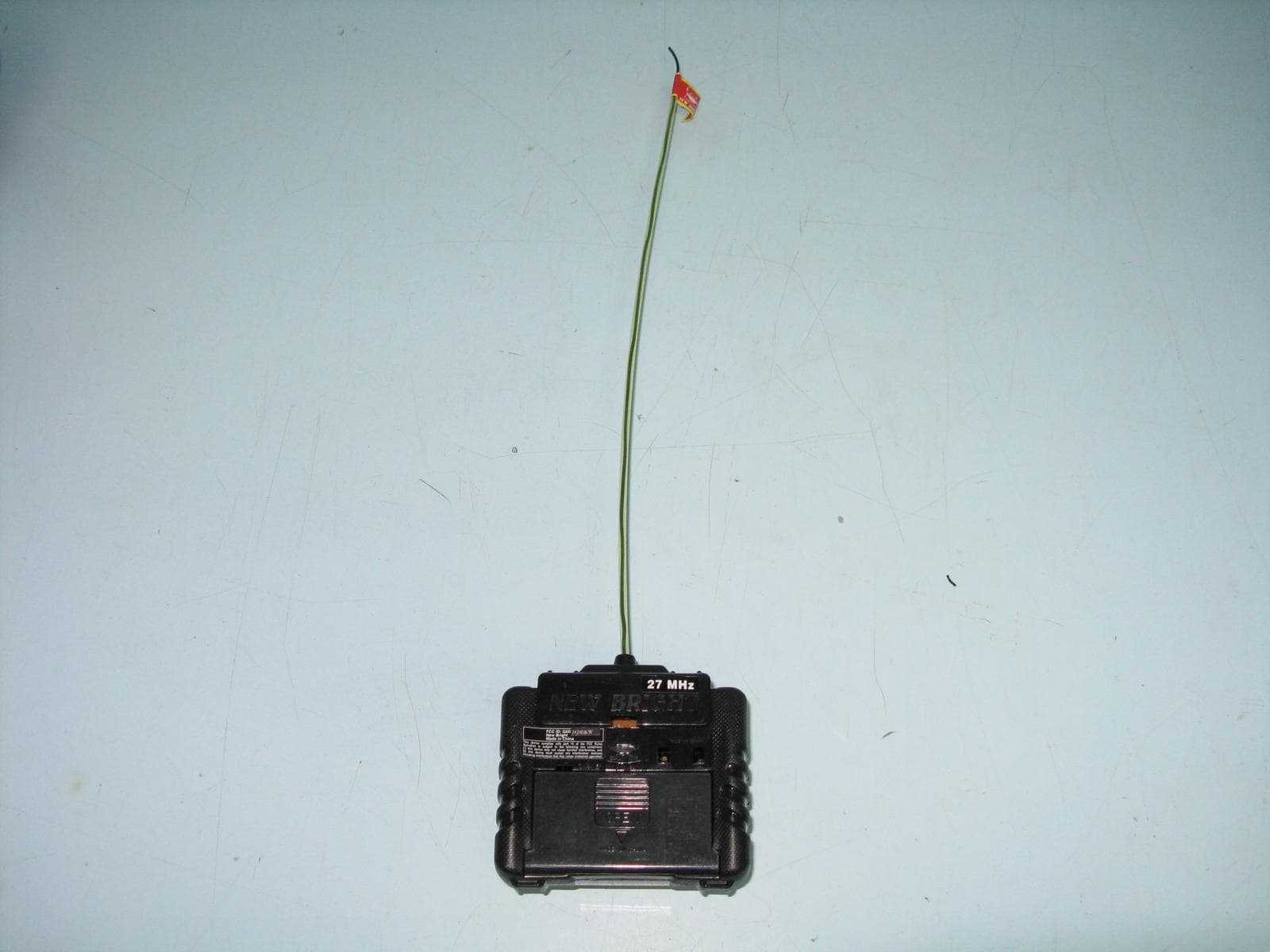 RC Toy Transmitter - FCC ID G6D2424HKW - New Bright Industrial Co Ltd (5)