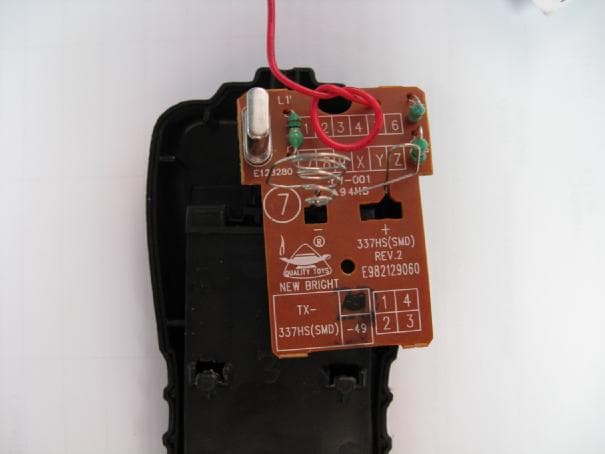 Radio Control Toy Transmitter - FCC ID G6D3377HHS - New Bright Industrial Co Ltd