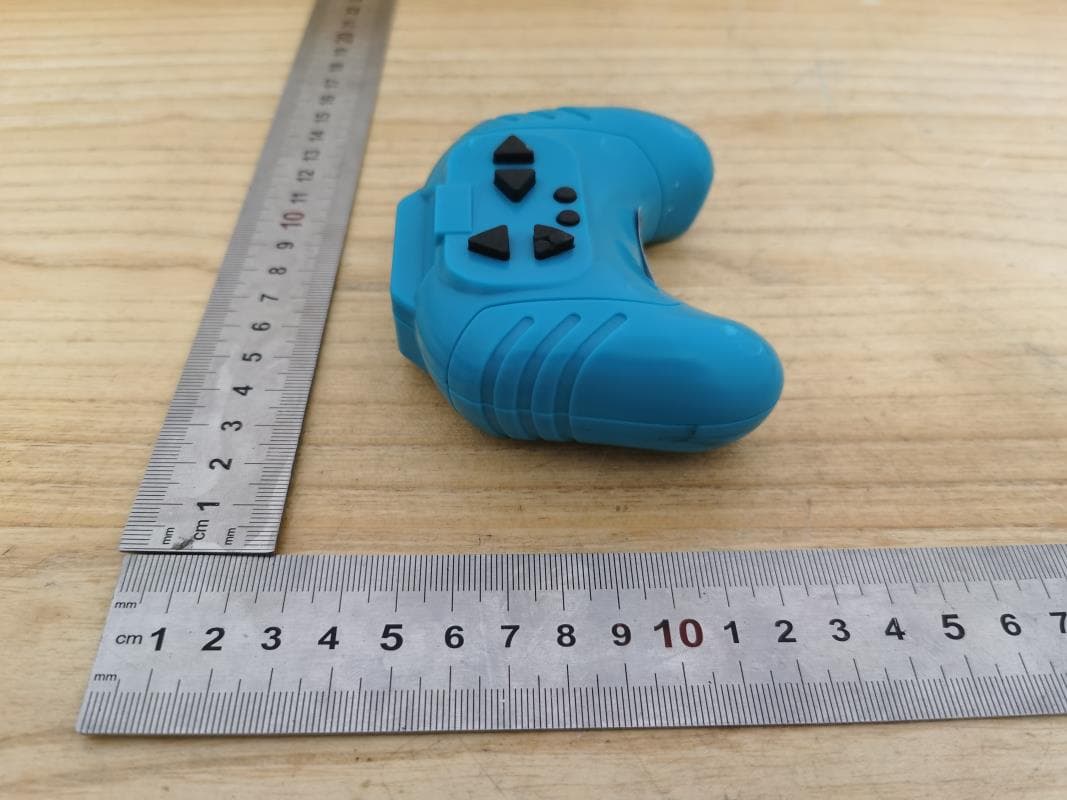 TOY Transmitter - FCC ID G6D43HW2 - New Bright Industrial Co Ltd (4)