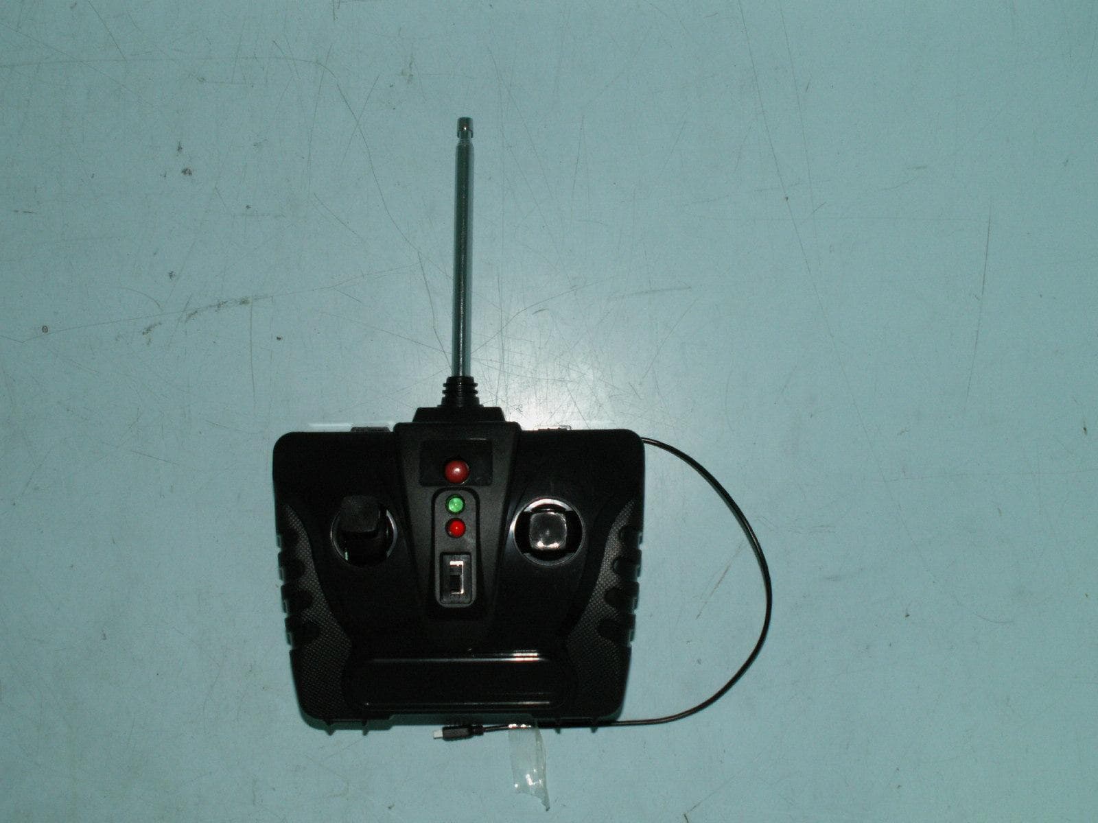 RC Toy Transmitter - FCC ID G6D820H - New Bright Industrial Co Ltd (5)
