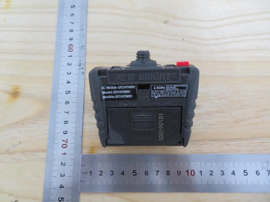 TOY Transmitter - FCC ID G6DGF31HTNRR1 - New Bright Industrial Co Ltd (3)