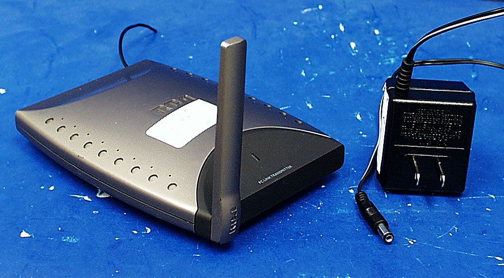 900 Mhz Transceiver - FCC ID G95-RD900WA - Vantiva USA LLC
