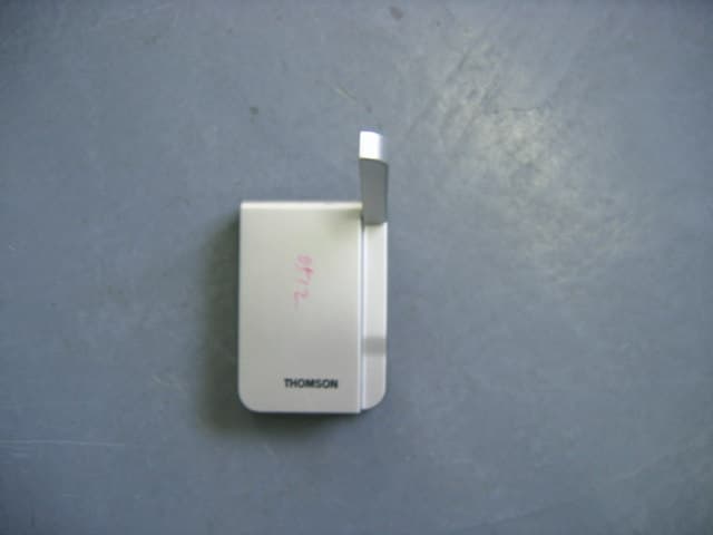 USB transmitter for 2.4GHz Wireless Audio System - FCC ID G95RS2100B - Vantiva USA LLC (2)